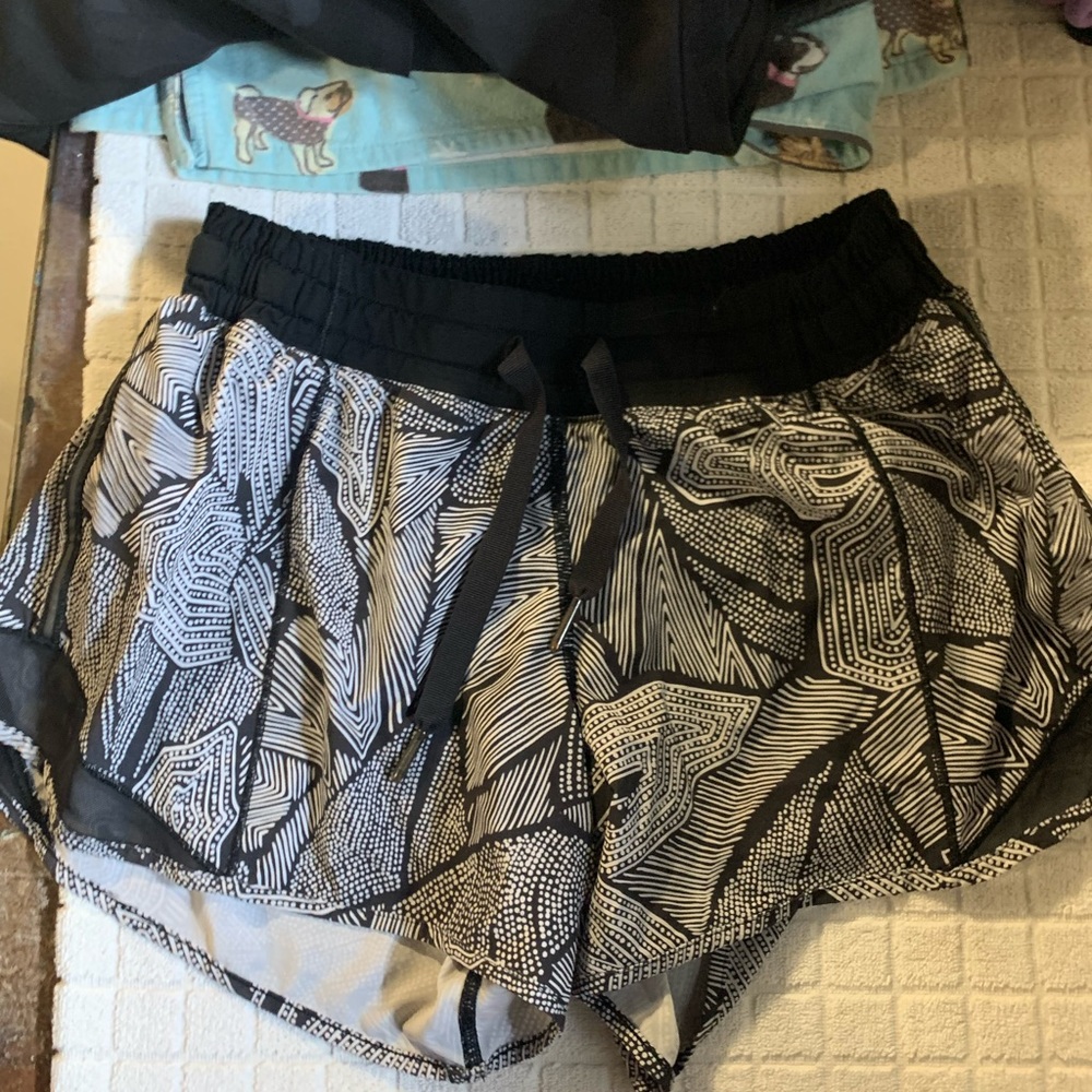 Lululemon low rise shorts
